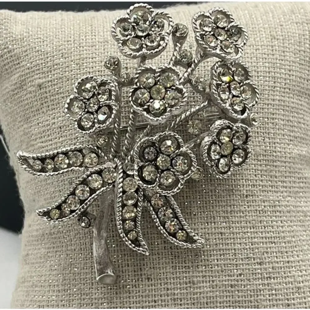 Crown Trifari Vintage Rhinestone Listed Plated‎ Mill Work Floral Bouquet Brooch